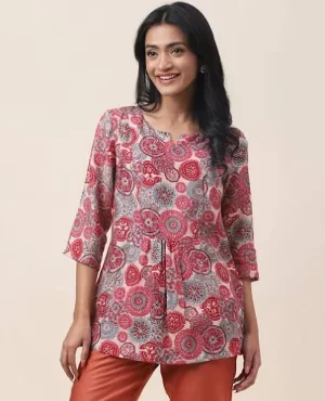 Pink reyon top